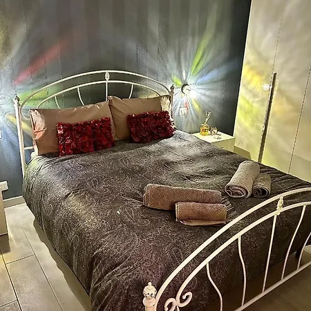 B8 Apartment *